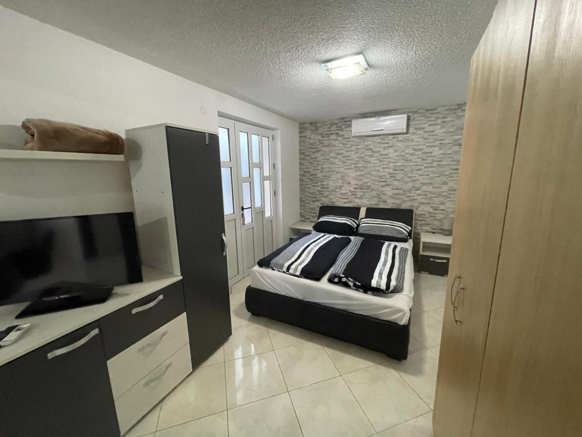 Apartmani-Joe Podglavica Bagian luar foto